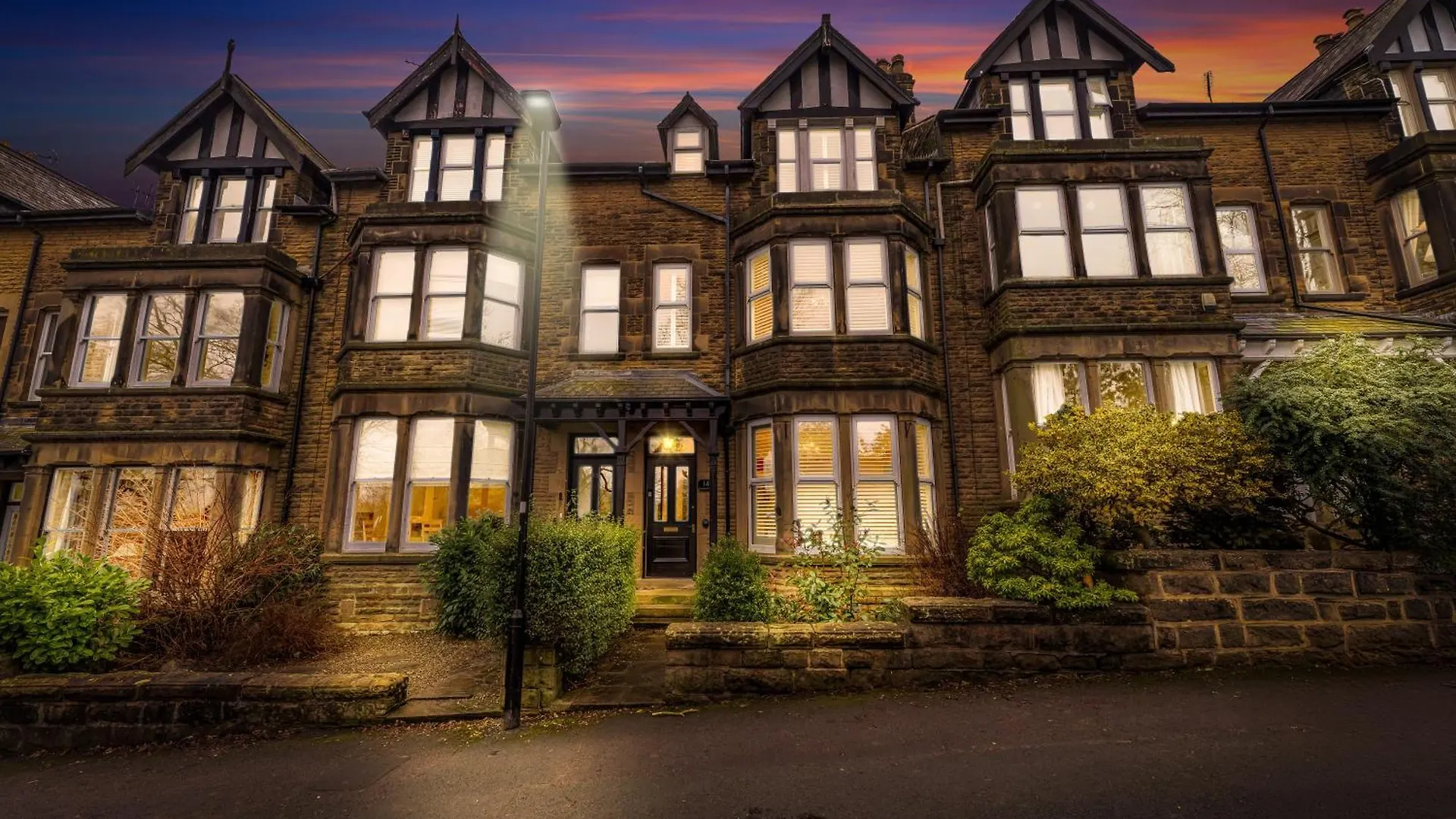 Harrogate Heights - Luxury 6 Bed Central Harrogate Home